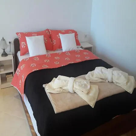Apartman Elena St - A2 Red